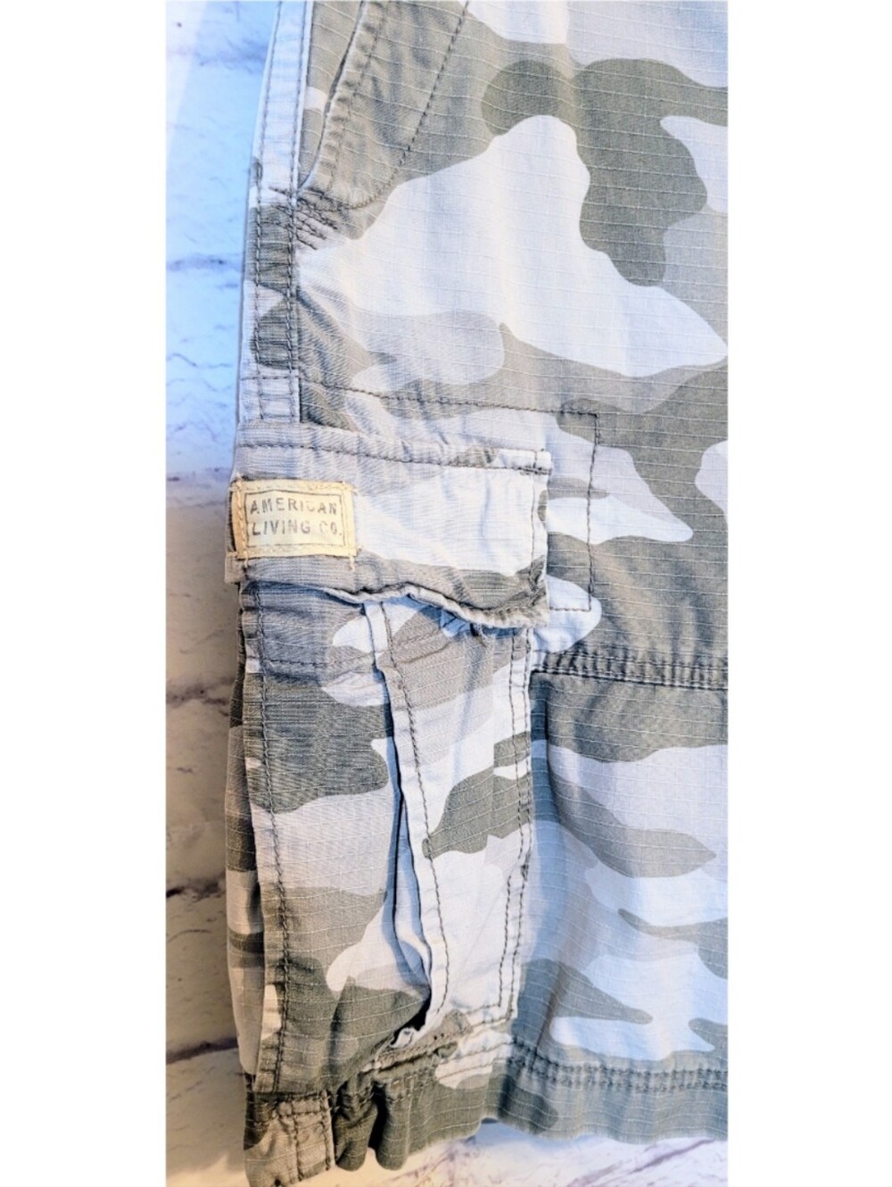 American Living Cargo Gray Camo Shorts Size 34 Gorpcore Outdoors Hiking Casual - Picture 3 of 7